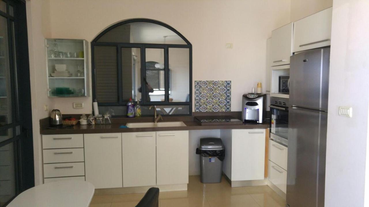 Ahva 17 Tiberias Exterior photo