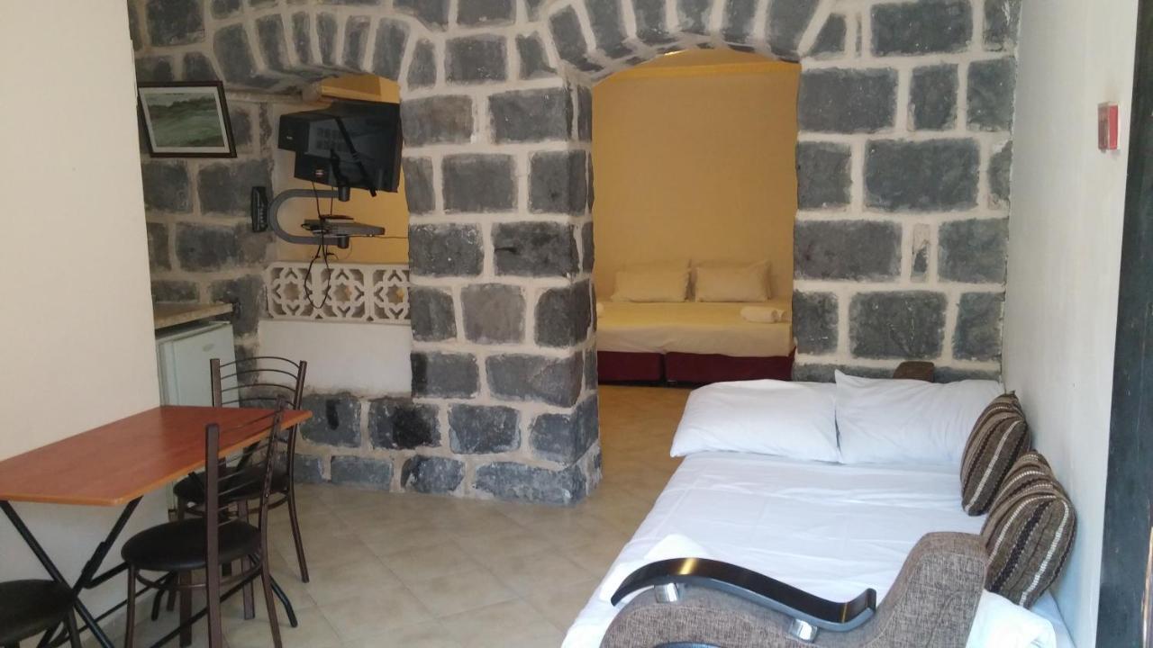 Ahva 17 Tiberias Exterior photo